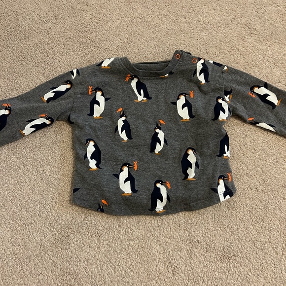 Hatley baby penguin shirt 6-9 months - Picture 1 of 2